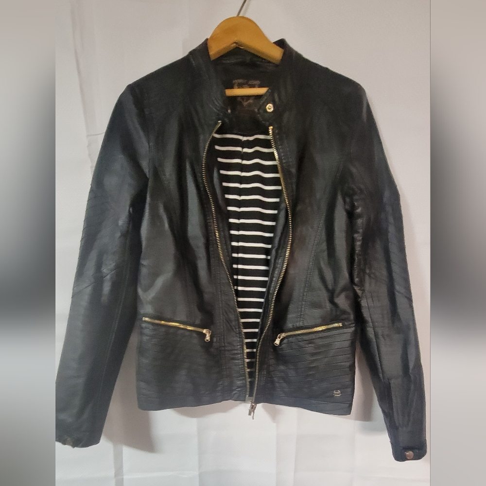 Point zero leather like jacket